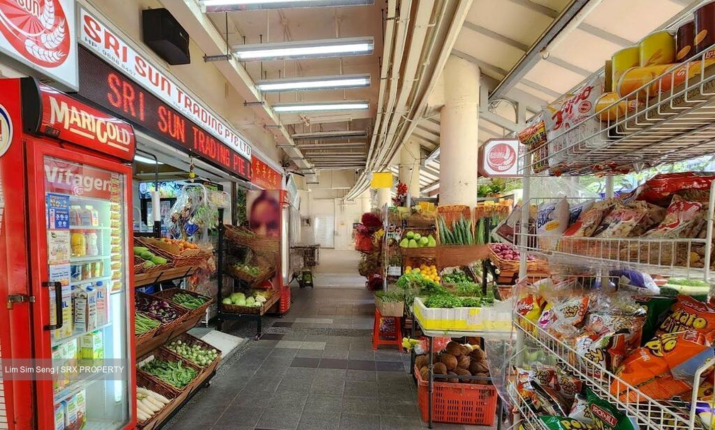 Hong Kah Point (D22), Shop House #450846181